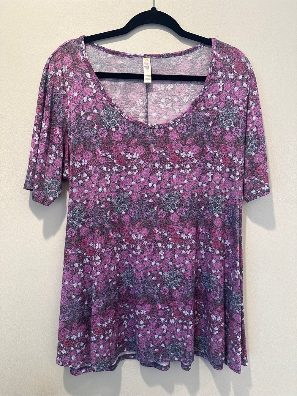LuLaRoe Pink & Purple Floral Scoop Neck Tunic